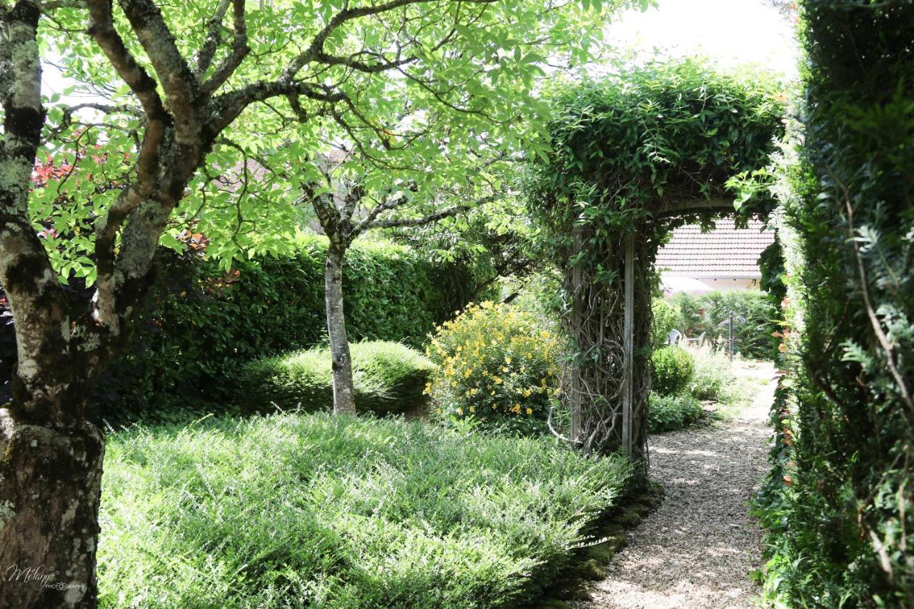 Gite De La Souris Verte Molamboz Exterior photo